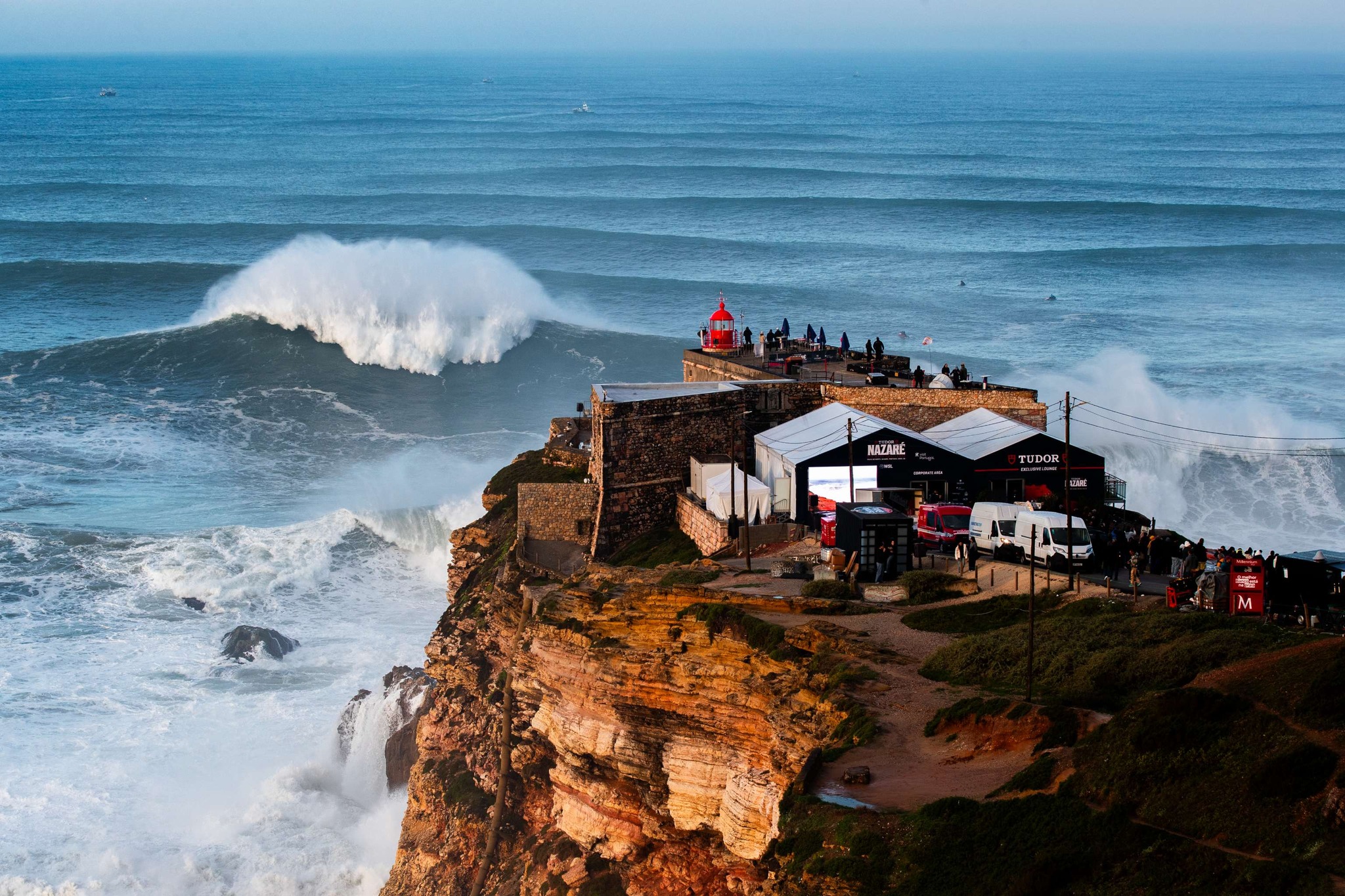 Praia do Norte - Nazare Big Wave