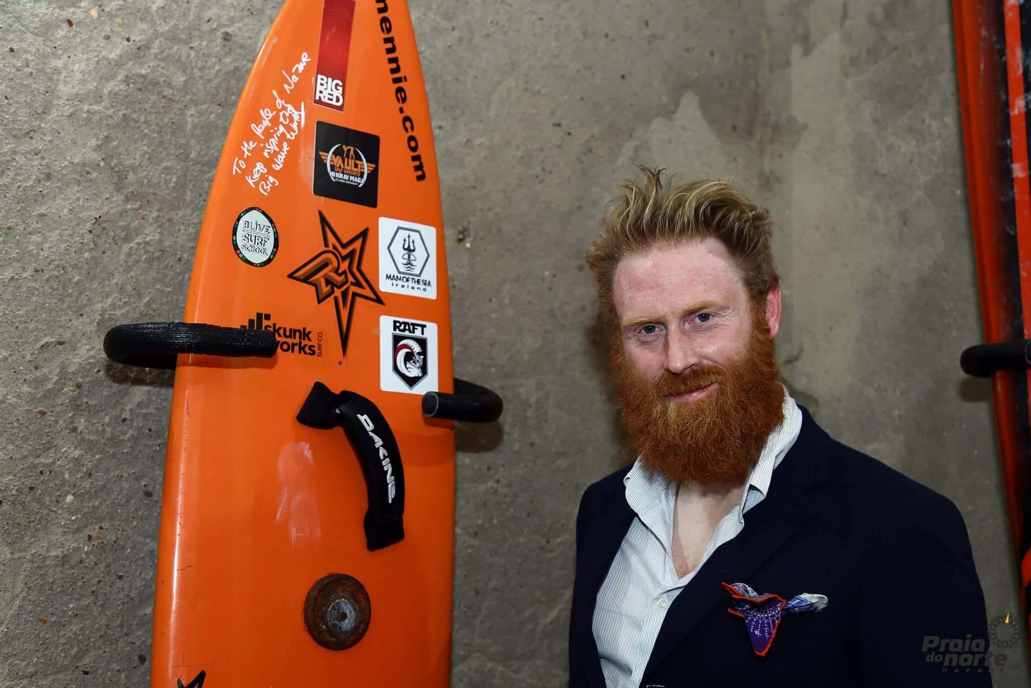 AL MENNIE ENCERRA PRIMEIRA FASE DA SURFER WALL